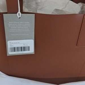 Everlane